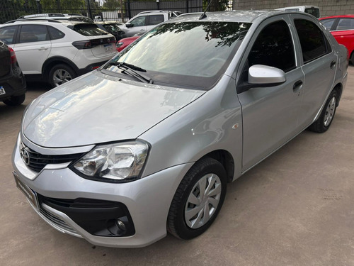 D_762584-MLA100762832605_122025-O Toyota Etios 1.5 X 6mt My19 Ss