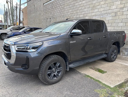 D_802471-MLA106970148878_022026-O Toyota Hilux Pick-up 2.8 Cd Srv 177cv 4x4 At