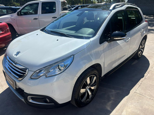 Peugeot 2008 1.6 Feline Us
