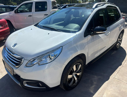 Peugeot 2008 1.6 Feline Us