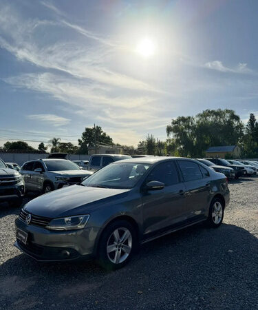 Volkswagen Vento 2.5 Luxury Tiptronic 170cv - Mv