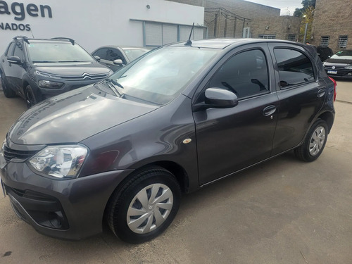 D_777321-MLA112395871695_052026-O Toyota Etios X 5 Pts Mt Cr