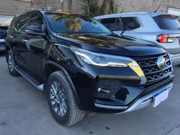 Toyota Hilux Sw4 2.8 Srx 177cv 4x4 7as At