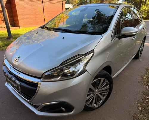 Peugeot 208 1.6 Feline Tiptronic